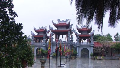 Lạc Bước Đền Thượng Bồng Lai